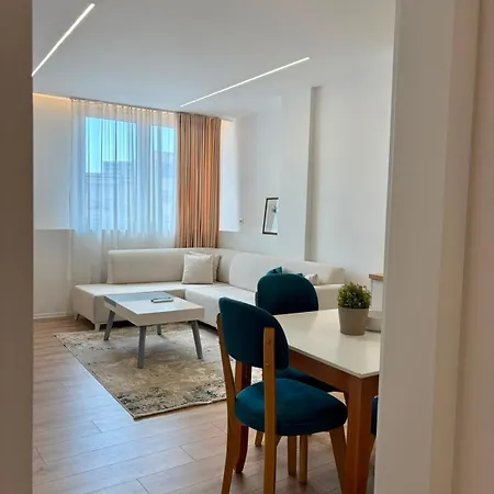 Bora Lejlighed Tirana