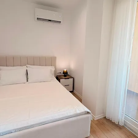 Apartment Bora *